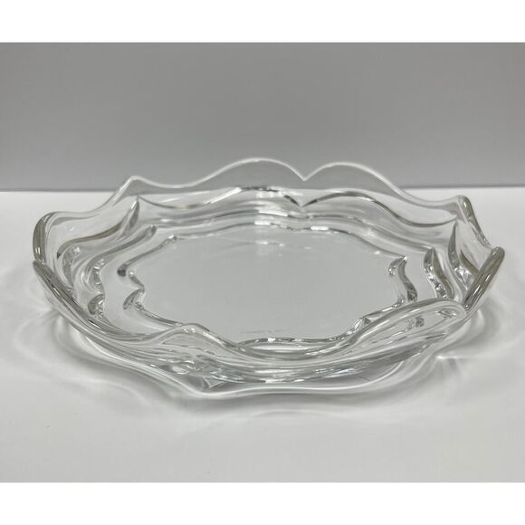 Tiffany & Co. Glass Low Serving Dish.0 - Picture 4 of 5